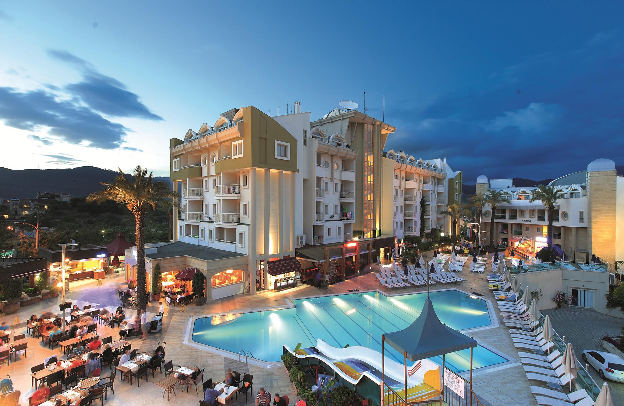 מרמריס Grand Cettia Hotel מראה חיצוני תמונה