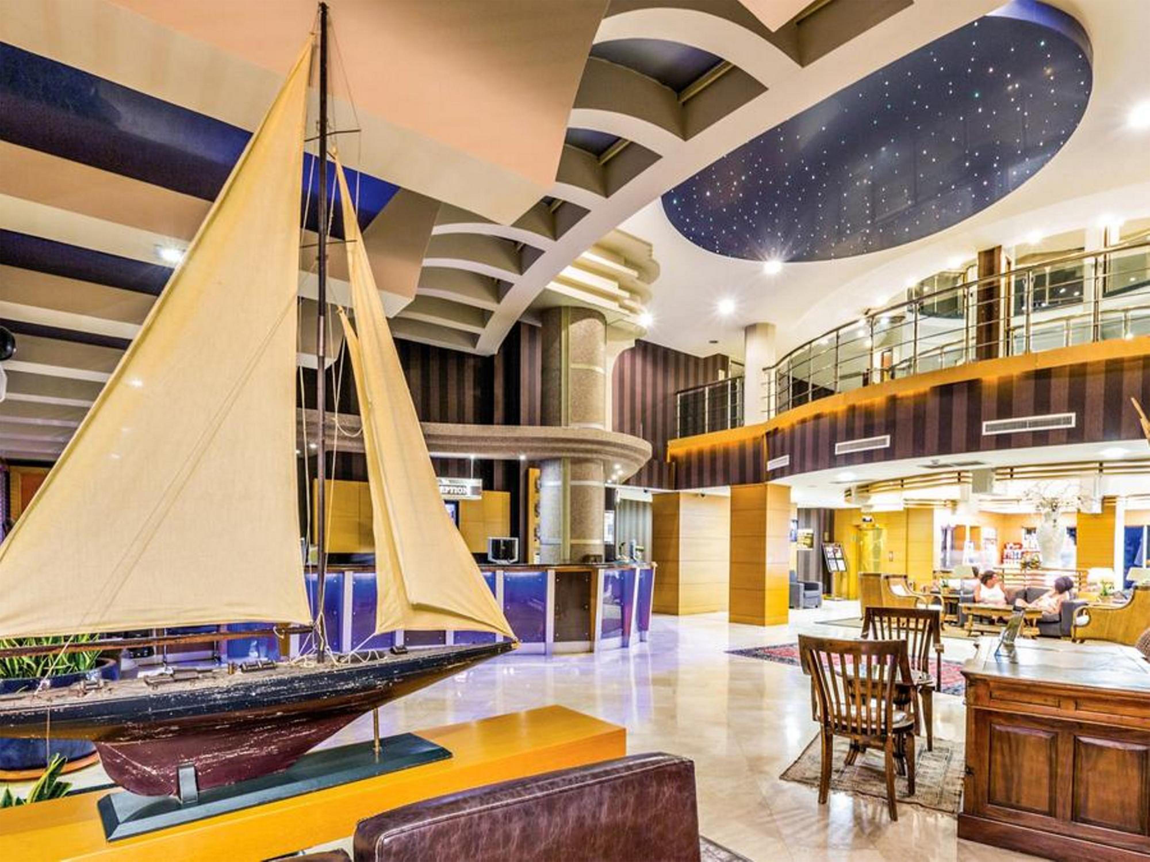 מרמריס Grand Cettia Hotel מראה חיצוני תמונה