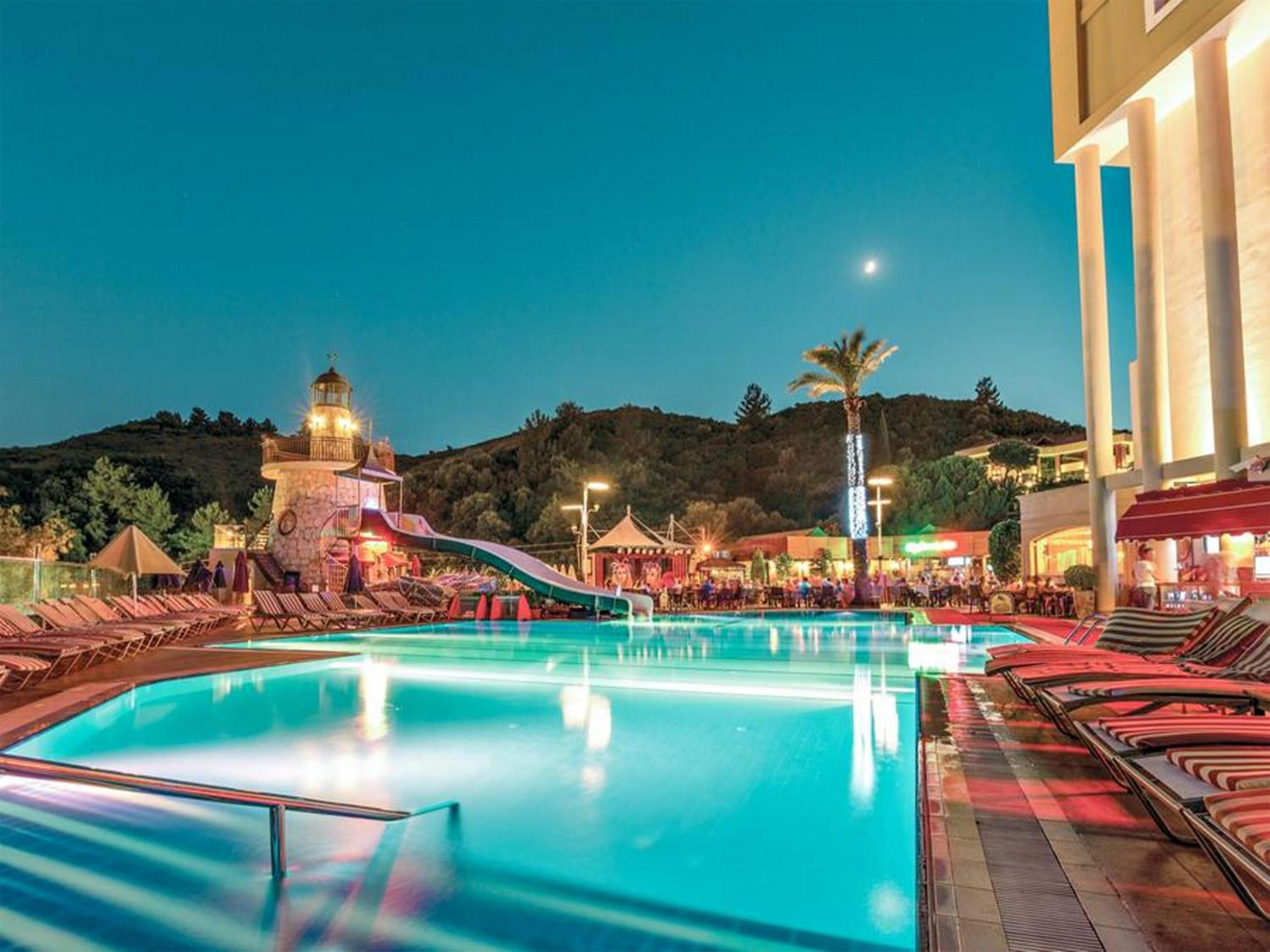 מרמריס Grand Cettia Hotel מראה חיצוני תמונה